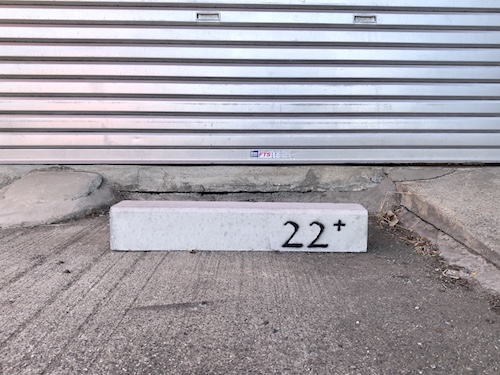 22+ nini plusの駐車場