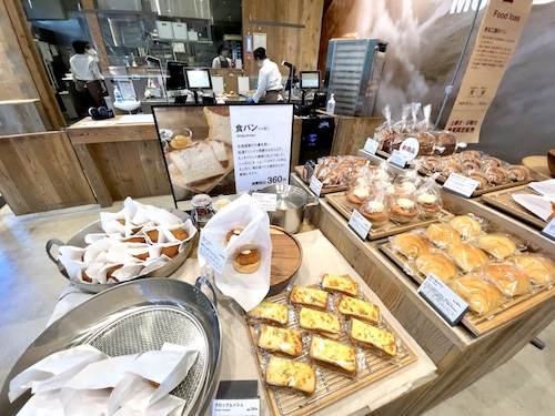 無印良品 東京有明のMUJI Bakeryのパンたち