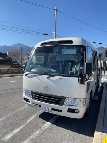 小淵沢駅からリゾナーレ八ヶ岳へ行く無料シャトルバス