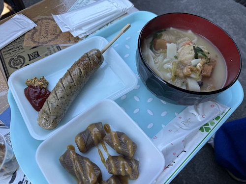 矢作ワインで食べた塩ほうとう、ハーブフランクフルト、ゆずこんにゃく