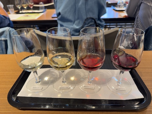 御勅使川ワイナリーのテイスティング